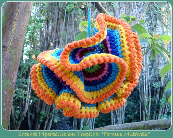 Crochet-Hiperbólico-em-Trapilho-3