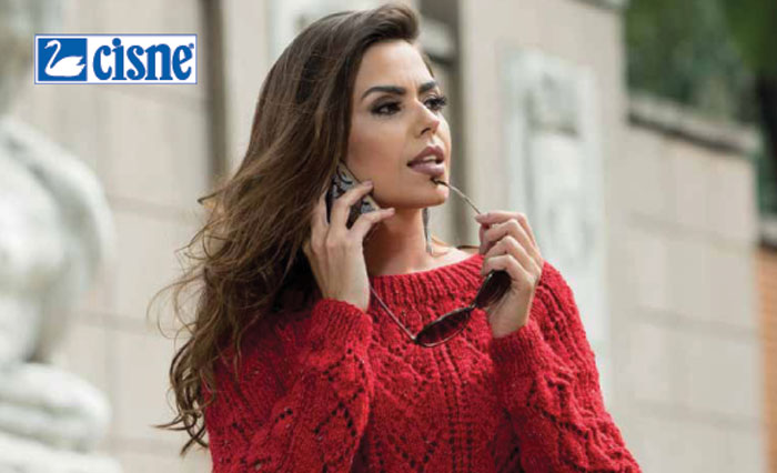 blusa de lã vermelha