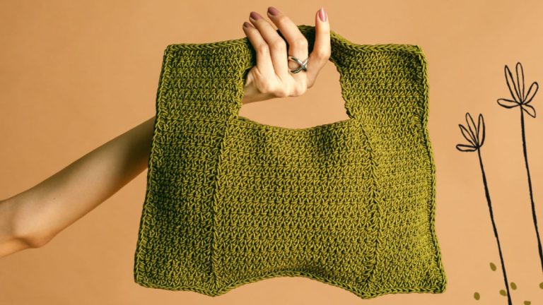Receita Bolsa de Crochê com o Fio Férias