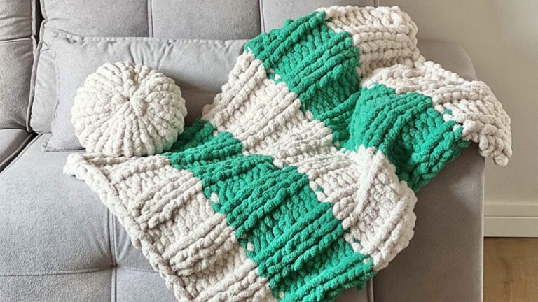 Receita Manta Bicolor em Tricô de Dedo com o Fio Giga