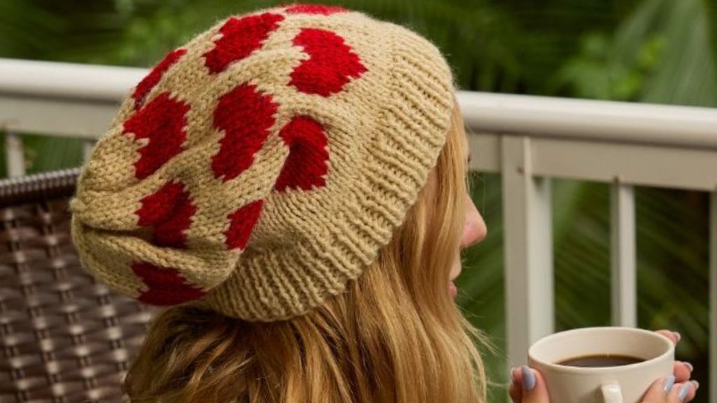 Receita Gorro Romance de Tricô com o Fio Amiga