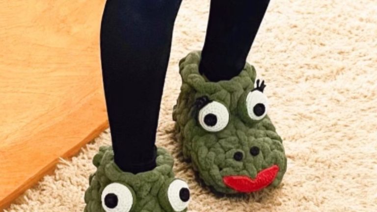 Receita Pantufa de Crochê com Fio Cisne Hug