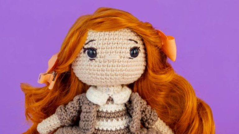 Receita Boneca Emily com o Fio Amigurumi e o Amigurumi Sim