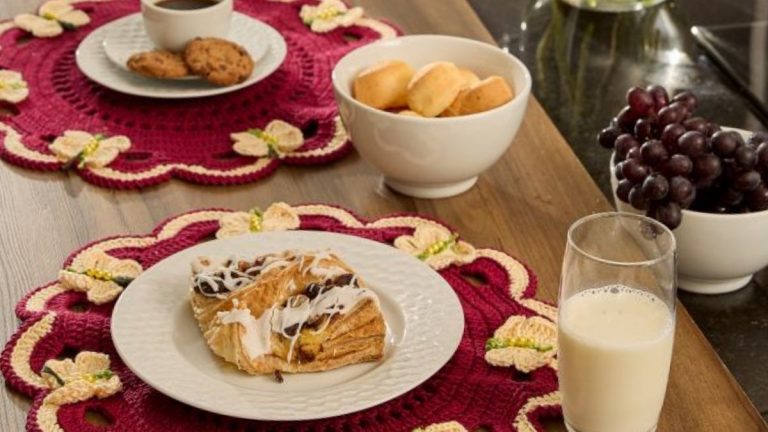 Receita Sousplat Jardim de Crochê com a Linha Duna