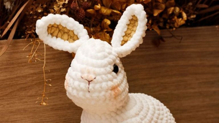 Receita Coelho Branco com a Linha Amigurumi Chenille