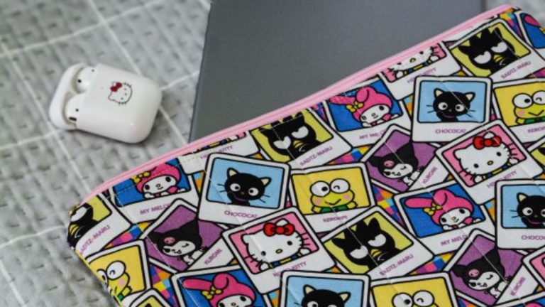 Receita Estojo para Tablet com os Tecidos Hello Kitty