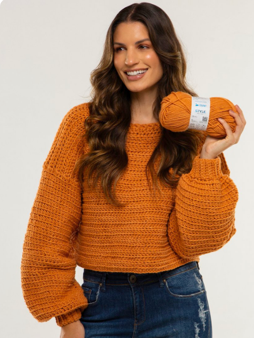 Blusa Caramelo com Relevos de Crochê com Fio Cisne Style