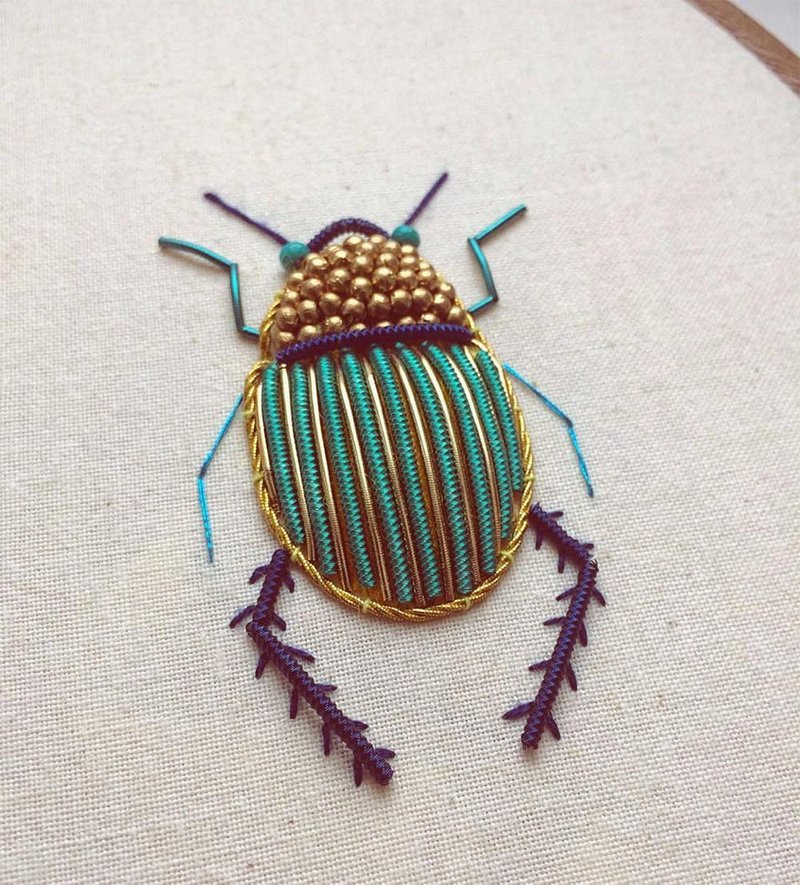 Besouro em Goldwork e Beadwork