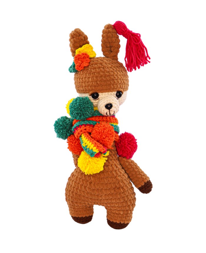 Processo de montagem da Lhama Nina amigurumi — cabeça, nariz e corpo