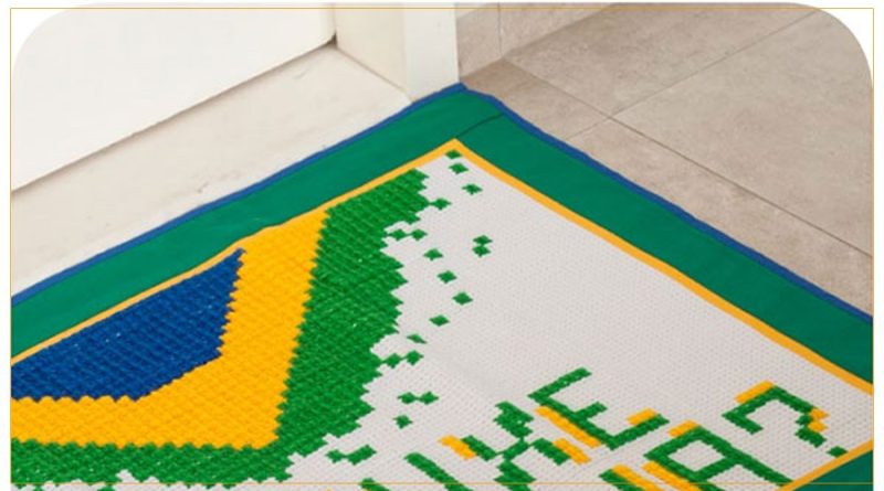 Tapete Bandeira de Bordado em Ponto Cruz com Fio Cisne Tudo