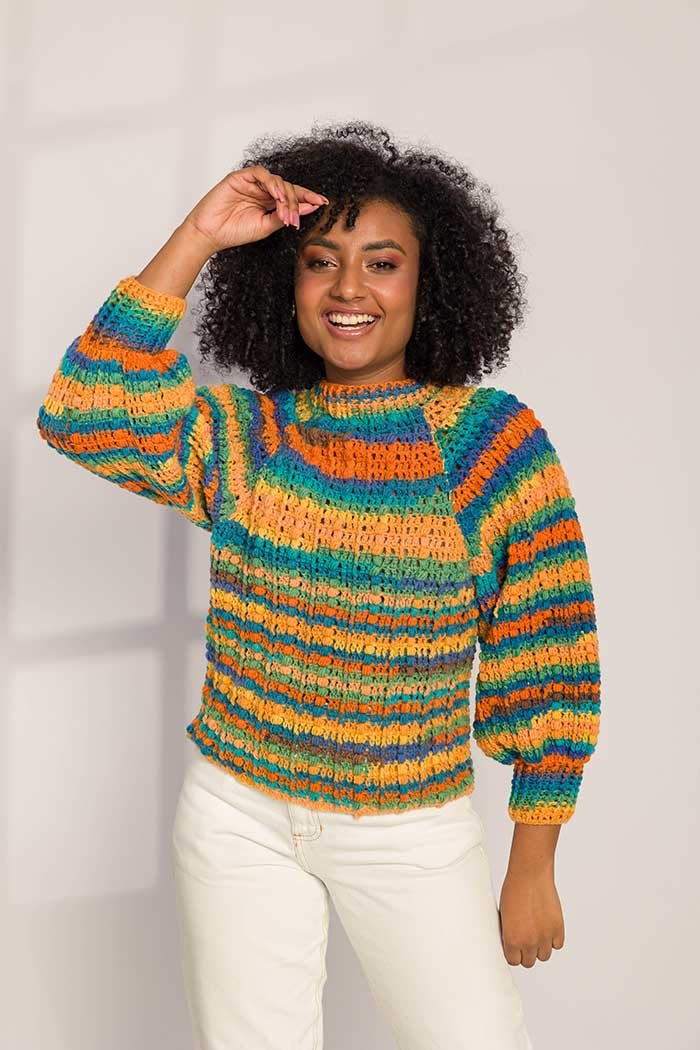 Blusa Penumbra de crochê com Lã Batik Círculo cor Penumbra, frente e costas
