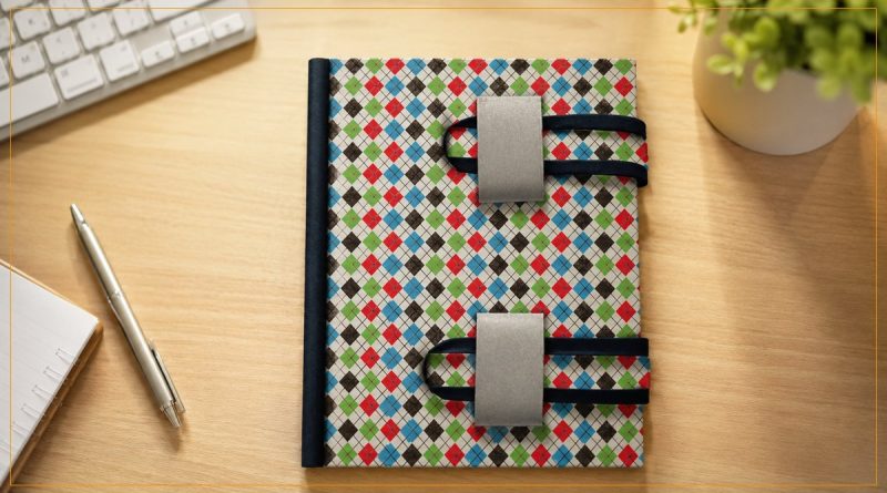 Case para tablet em EVA Kreateva com estampa argyle colorida e presilhas