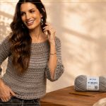 Blusa Sublime cinza de crochê com Fio Cisne Sublime