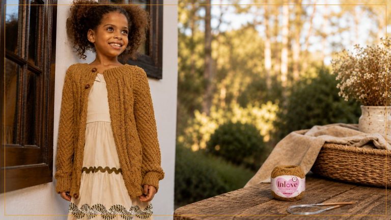 Cardigã Amelie Infantil de Tricô com Linha In Love – Receita com Gráfico