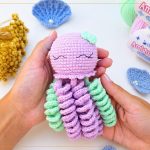 Polvo Amigurumi em crochê com Fio Cisne Amigurumi Perfeito nas cores lilás e verde água