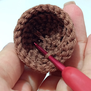 31 castanha trabalhando alcas internas