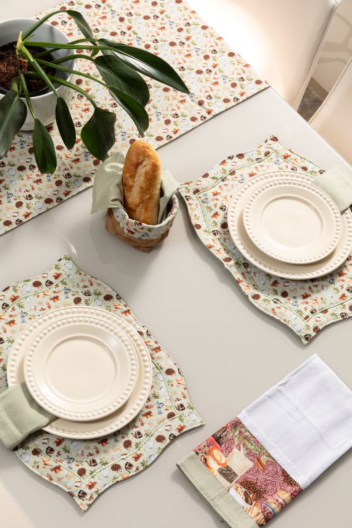 Mesa Posta Momento Café - conjunto completo com jogo americano, trilho de mesa, guardanapos, cesta de pão e pano de copa