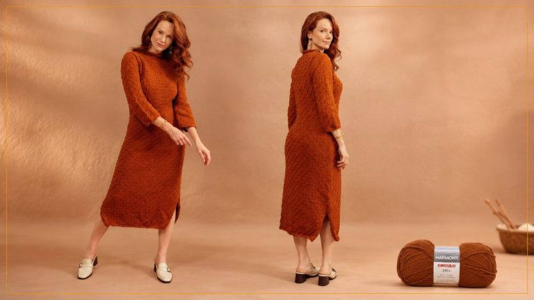 Vestido Harmony de Tricô com Ponto Fantasia e Fendas Laterais