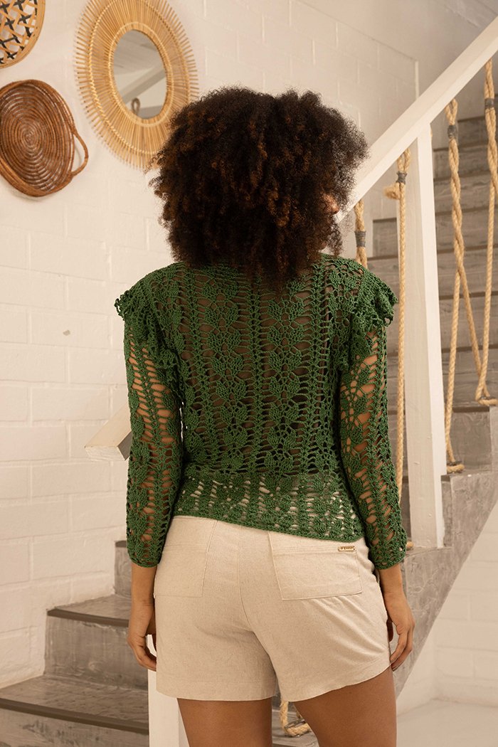 Detalhe do ponto fantasia e babado na cava da Blusa de Crochê Cléa 5