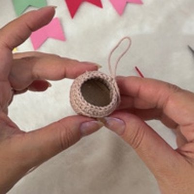 PAP chapéu junino — inserindo papelão no corpo crochê