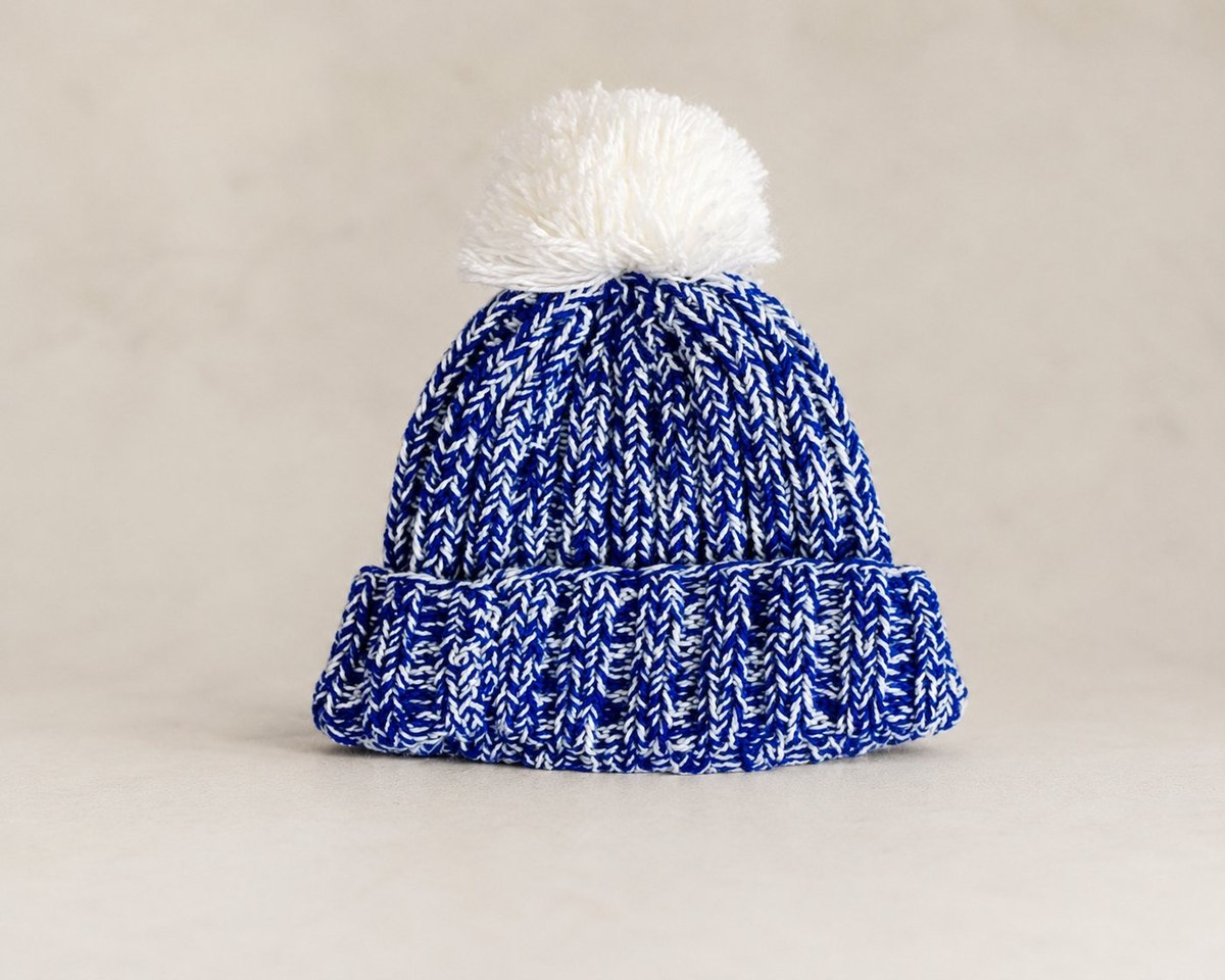 Gorro de Tricô Fio Família Pingouin versão azul royal e branco