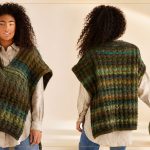 Poncho de Tricô com Fio DMC Pirouette – Receita com Gráfico Poncho de Tricô Verde com Fio DMC Pirouette — vista frontal e traseira