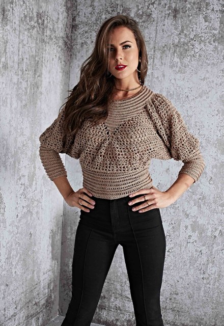Blusa Dourada de crochê com Fio Precioso Círculo