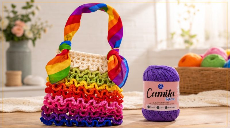 Bolsa com Babados de Crochê com alça de lenço arco-íris, ao lado do fio Camila Fashion Coats