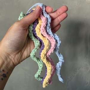Mechas da crina da Penélope nas cinco cores, prontas para costura