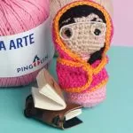 Amigurumi de Crochê Professora Paquistanesa com Fio Bella Arte