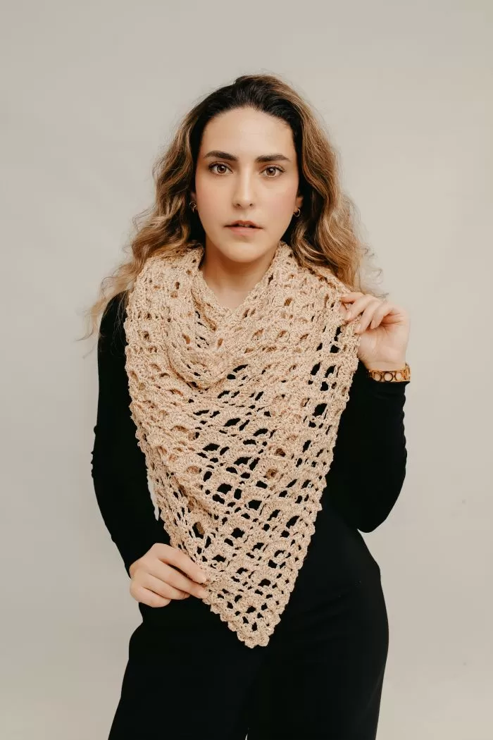 Xale Aura de Crochê com Linha Lolita Círculo cor Champanhe — receita completa Bazar Horizonte