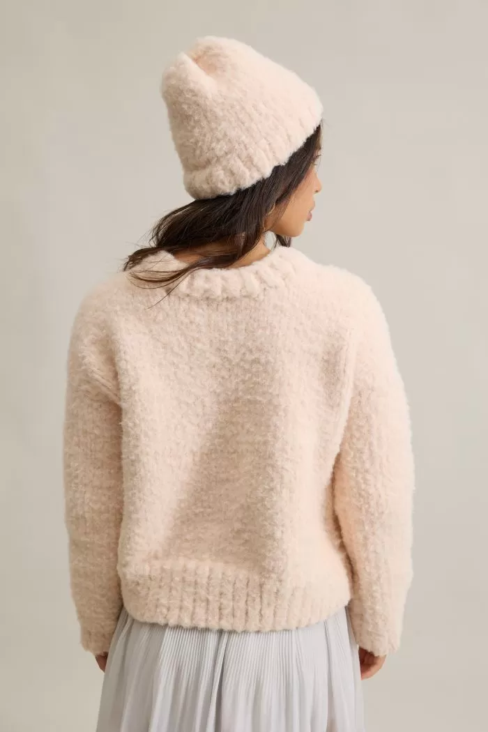 Blusa e Gorro Chantilly de Tricô com Fio Paparazzi – vista frontal