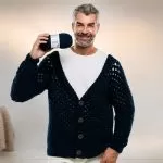 Cardigã Masculino de Crochê com Fio Cisne Ateliê - Coleção Corrente Criativa
