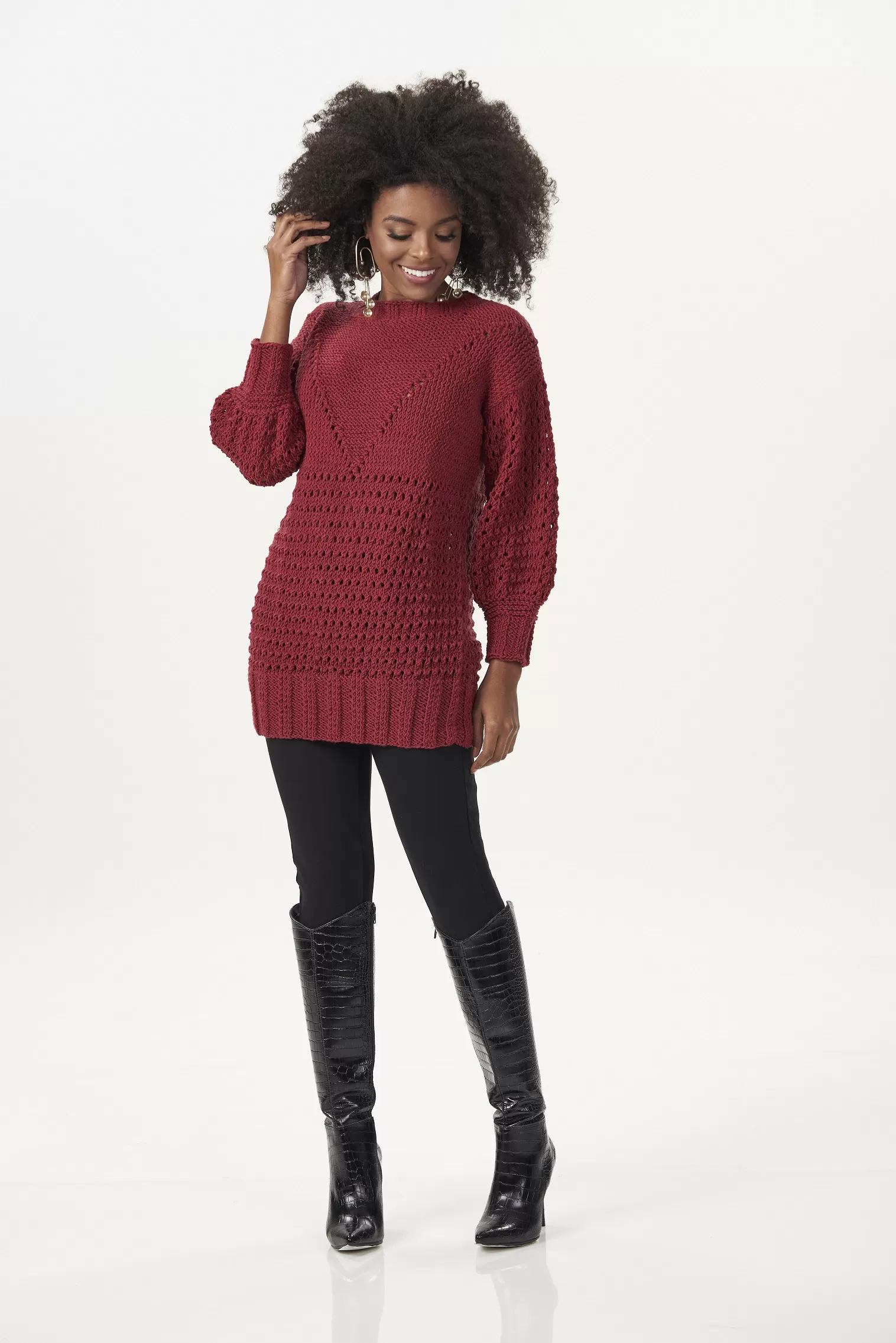 Blusa com Pala de Tricô – costas mostrando a pala triangular com linhas diagonais em marsala