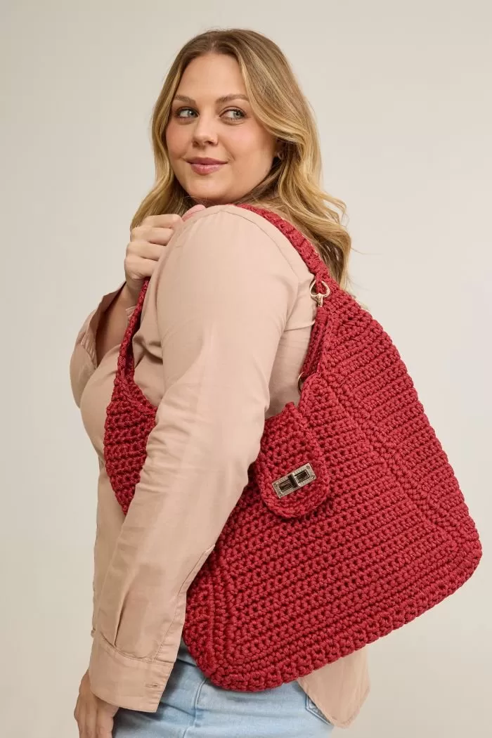 Bolsa Marsala de Crochê — detalhe da textura e fecho