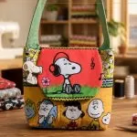 Bolsa Snoopy Music de Patchwork com Tecido Peanuts Círculo – Receita com Molde bolsa-snoopy-music-discovery