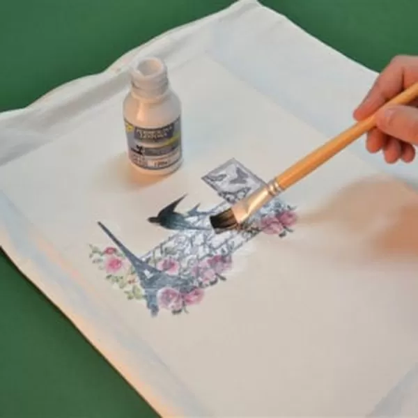 Passo 7: pintar detalhes da gravura com Tintas para Tecido Gato Preto