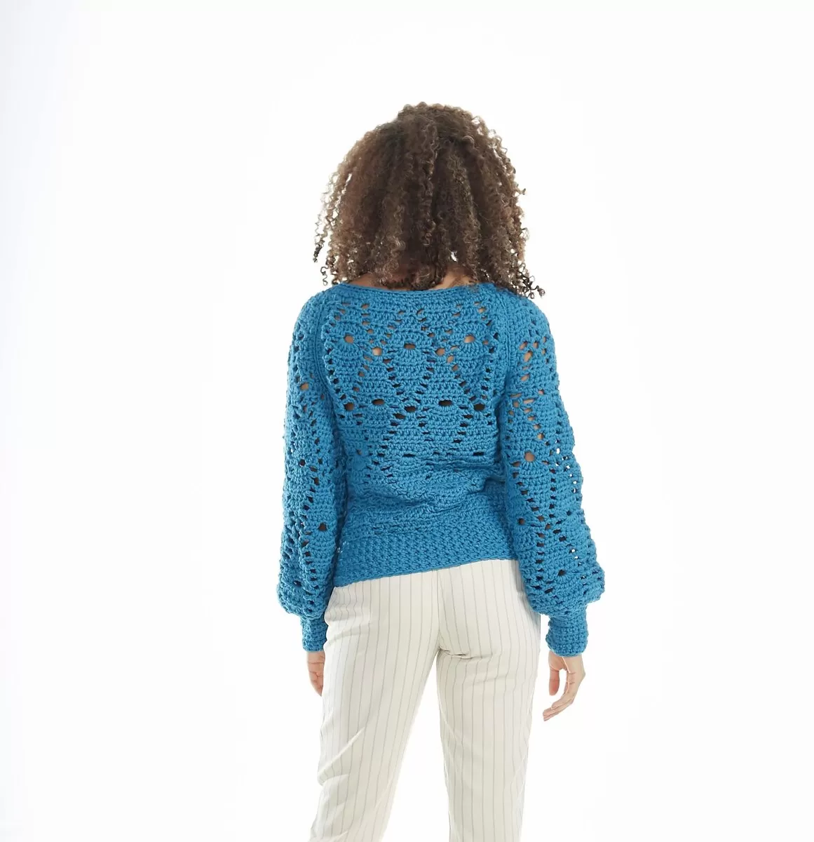 Detalhe do ponto fantasia rendado da Blusa Netuno de crochê