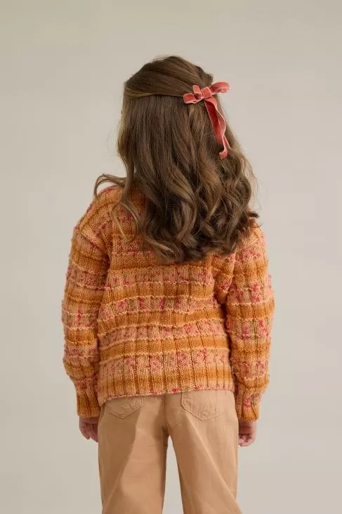 Detalhe da Blusa Folclore mostrando o ponto fantasia em Fio Print Baby